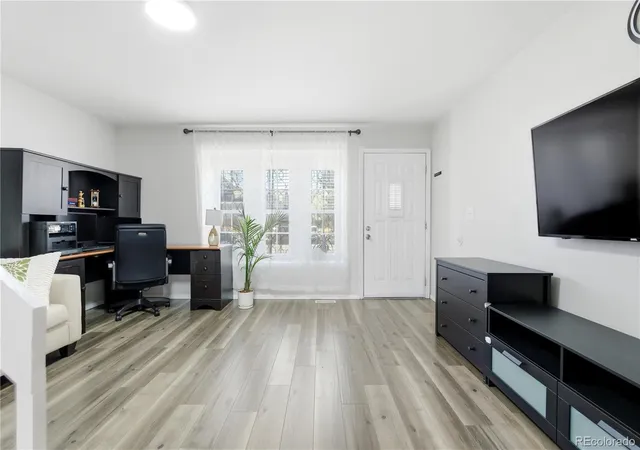 5th image of 16921 E Chenango Ave, Aurora, CO 80015