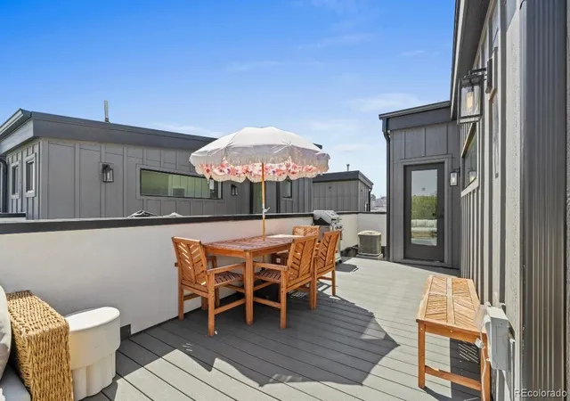 Photo 3 of Townhouse for sale at 3830 Jason St #4, Denver, CO 80211 | MLS# 6152532 | Listing updated on 2026-10-09