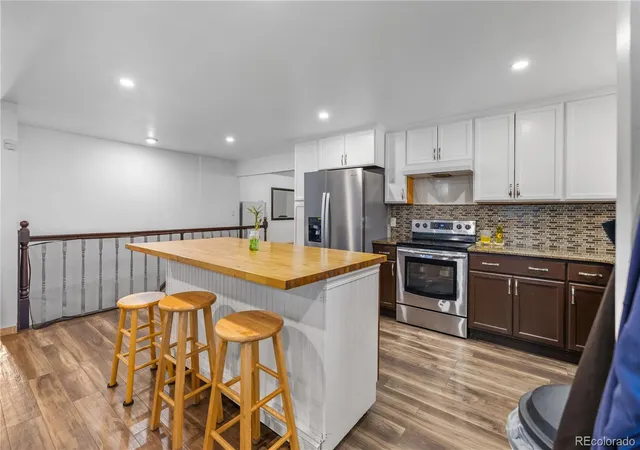 Single family home for sale at 1093 S Holland St, Lakewood, CO 80226 | MLS# 2153202