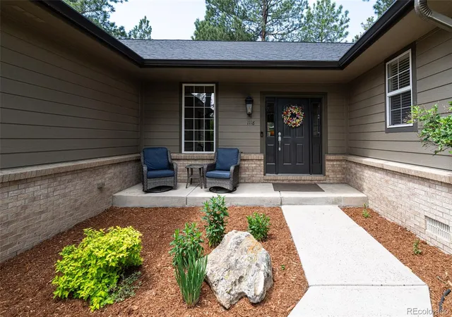 Homes for sale in Larkspur, CO | 1118 Kenosha Dr, Larkspur, CO 80118 | MLS# 5253110