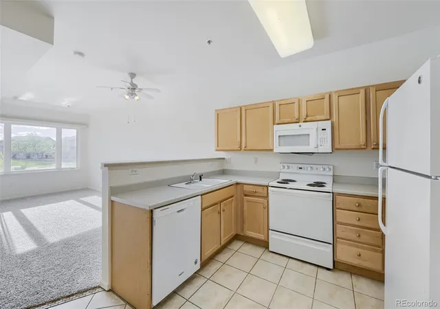 5th image of 2894 W Riverwalk Cir #B112, Littleton, CO 80123 | MLS# 4862583