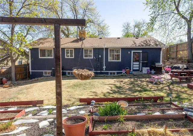 3rd image of 9017 Dover St, Broomfield, CO 80021 | MLS# 7402623