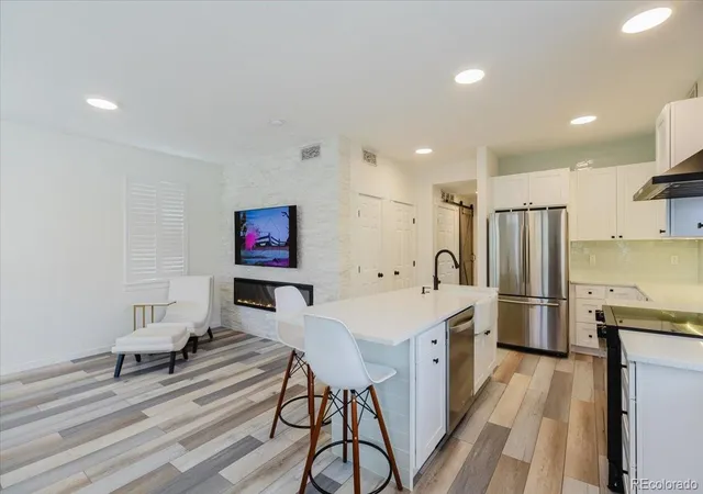 Photo 4 of Condo for sale at 2609 Emporia Ct, Denver, CO 80238 | MLS# 9222132 | Listing updated on 2026-09-20