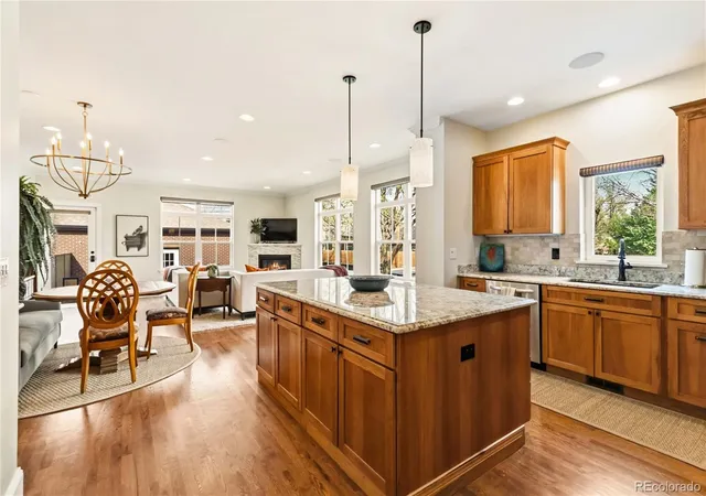 Townhouse for sale at 1901 S Logan St, Denver, CO 80210 | MLS# 8037809