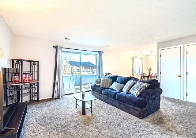 Homes for sale in Aurora, CO | 2201 Sable Blvd, Aurora, CO 80011