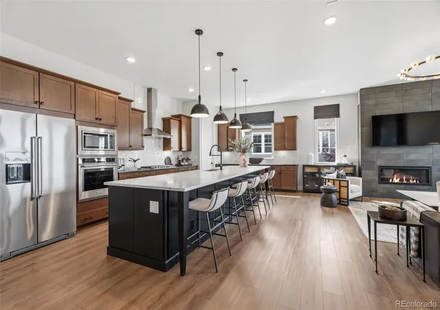 Photo 2 of Sale Pending at 8403 S Winnipeg Ct, Aurora, CO 80016 | MLS# 7994133 | Listing updated on 2026-09-21