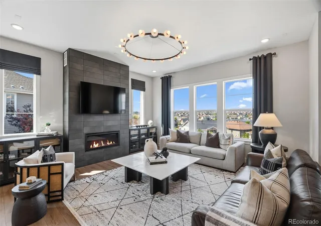 Photo 3 of Sale Pending at 8403 S Winnipeg Ct, Aurora, CO 80016 | MLS# 7994133 | Listing updated on 2026-09-21