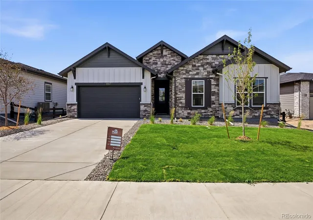 1st image of 8867 S Riviera Ct, Aurora, CO 80016 | MLS# 9227106