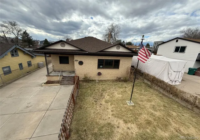 Photo 3 of Single family home for sale at 1651 Routt St, Lakewood, CO 80215 | MLS# 1939054 | Listing updated on 2026-08-31