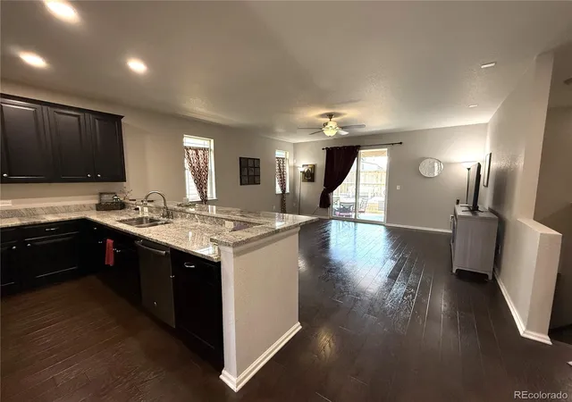 4th image of 25120 E Maple Pl, Aurora, CO 80018 | MLS# 3946871