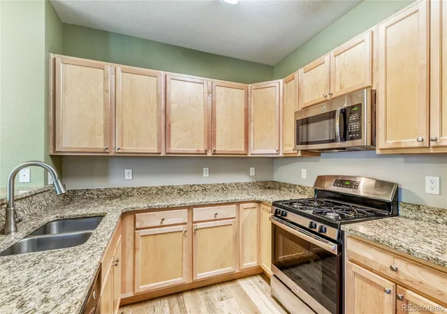 4th image of 12852 N Jasmine St #E, Thornton, CO 80602 | MLS# 5081008