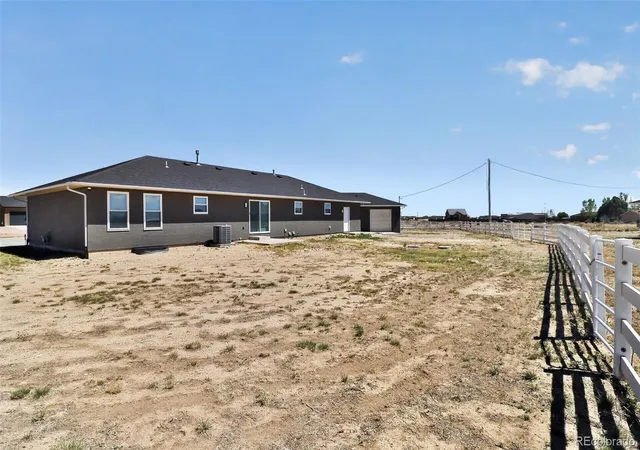 Homes for sale in Pueblo, CO | 668 E Milt Dr, Pueblo, CO 81007 | MLS# 7864385