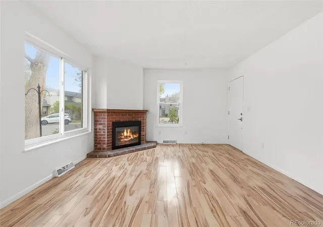 Photo 4 of Townhouse for sale at 1719 S Lee St #D, Lakewood, CO 80232 | MLS# 2338886 | Listing updated on 2026-09-11