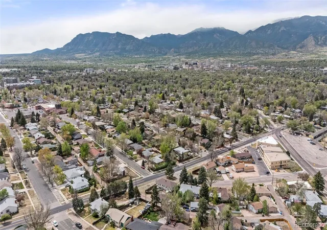 Listing Photo 2 - Condo for sale in building located at 1446 E San Miguel St, Colorado Springs, CO 80909 - Unit #