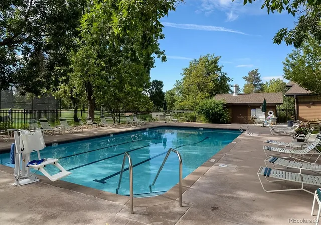 Listing Photo 2 - Condo for sale in building located at 13618 E Bethany Pl, Aurora, CO 80014 - Unit #310