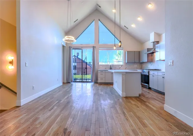 3rd image of 4065 E Bruce Randolph Ave #1, Denver, CO 80207 | MLS# 7508141