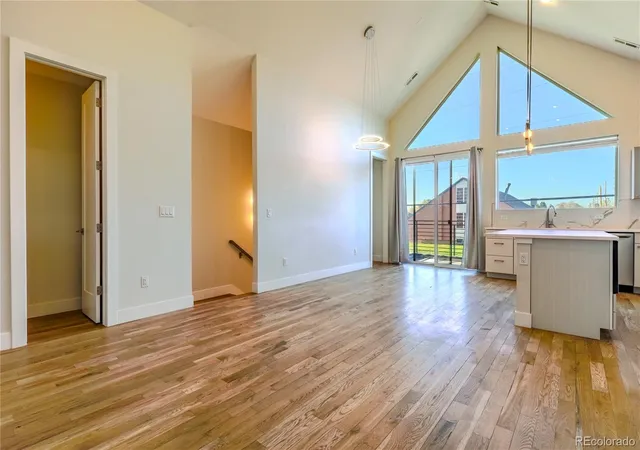 5th image of 4065 E Bruce Randolph Ave #1, Denver, CO 80207 | MLS# 7508141