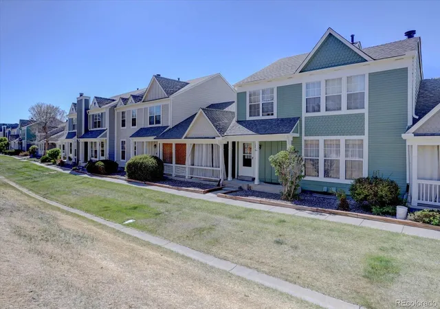 3rd image of 19609 Rosewood Ct, Parker, CO 80138 | MLS# 7848701
