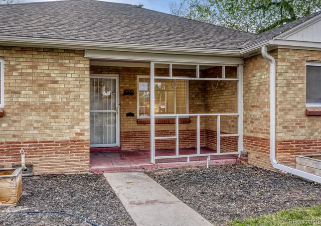 3rd image of 1600 Xanthia St, Denver, CO 80220 | MLS# 1550472