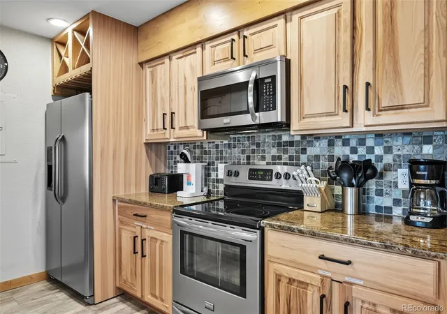 Listing Photo 1 - Condo for sale in building located at 325 Four Over Clock Rd, Breckenridge, CO 80424 - Unit #B103