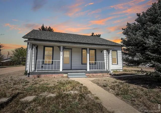 Homes for sale in Sterling, CO | 418 W Main St, Sterling, CO 80751 | MLS# IR1056853