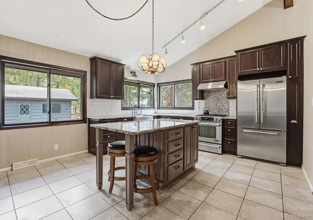 5th image of 7062 Peaceful Hills Rd, Morrison, CO 80465 | MLS# 4183017