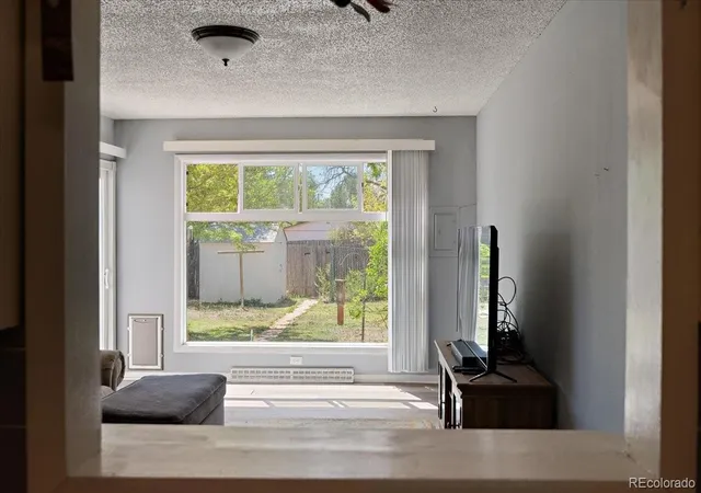 Photo 3 of Single family home for sale at 920 Central Ct, Pueblo, CO 81003 | MLS# 4721092 | Listing updated on 2026-06-26