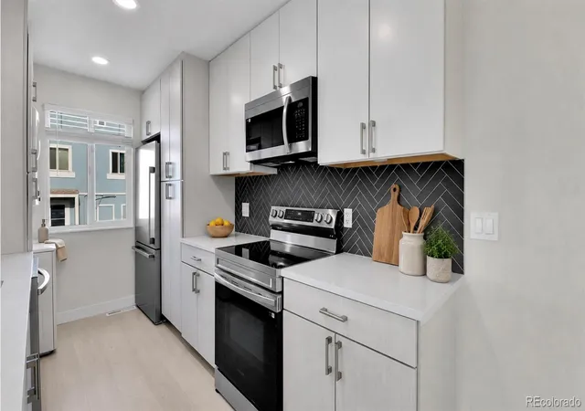 Photo 3 of Townhouse for sale at 7917 Chase Cir #160, Arvada, CO 80003 | MLS# 8726292 | Listing updated on 2026-08-19