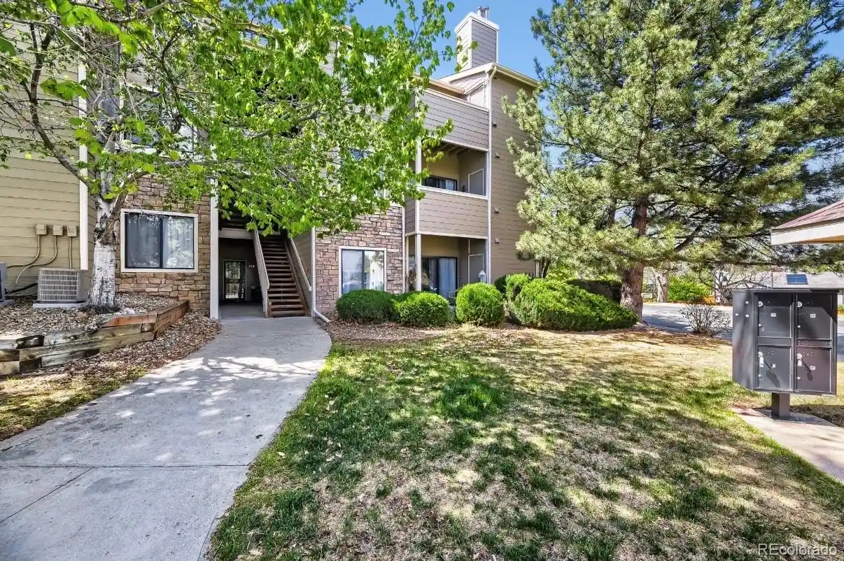 Listing Photo 2 - Condo for sale in 7388 S Alkire St located at 7388 S Alkire St, Littleton, CO 80127 - Unit #206