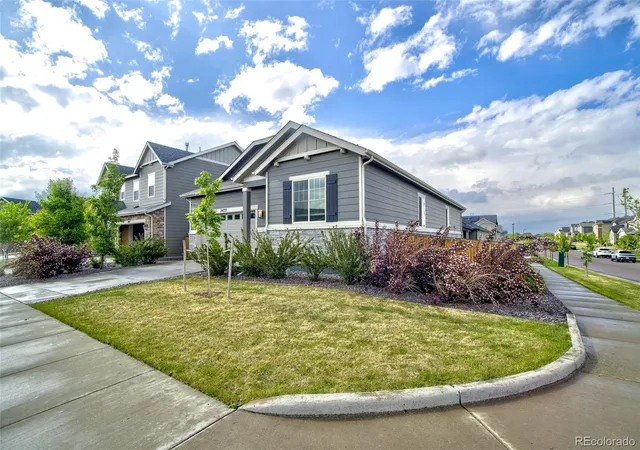 3rd image of 24777 E Alamo Pl, Aurora, CO 80016 | MLS# 5582900