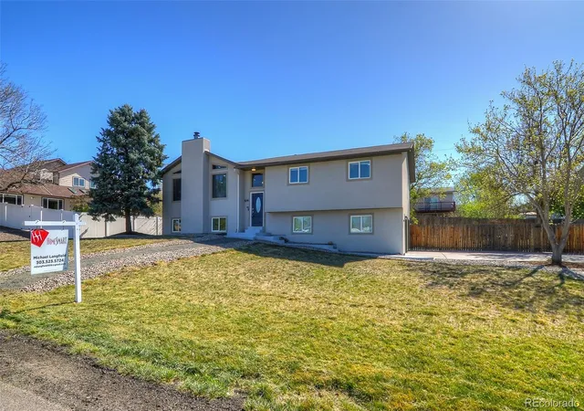 1st image of 8246 S Dover St, Littleton, CO 80128 | MLS# 4060491
