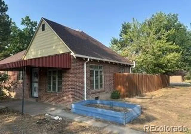 Photo 2 of Single family home for sale at 1700 Quince St, Denver, CO 80220 | MLS# 9996901 | Listing updated on 2026-09-07
