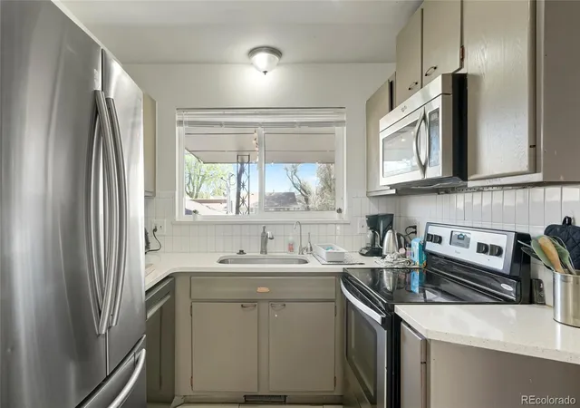 5th image of 1570 Tamarac St, Denver, CO 80220 | MLS# 6032844