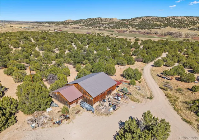 42nd image of 8200 Abbey Rd, Pueblo, CO 81004 | MLS# 6957309