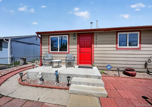 3rd image of 5961 E 81St Ave, Dupont, CO 80024 | MLS# 8319985