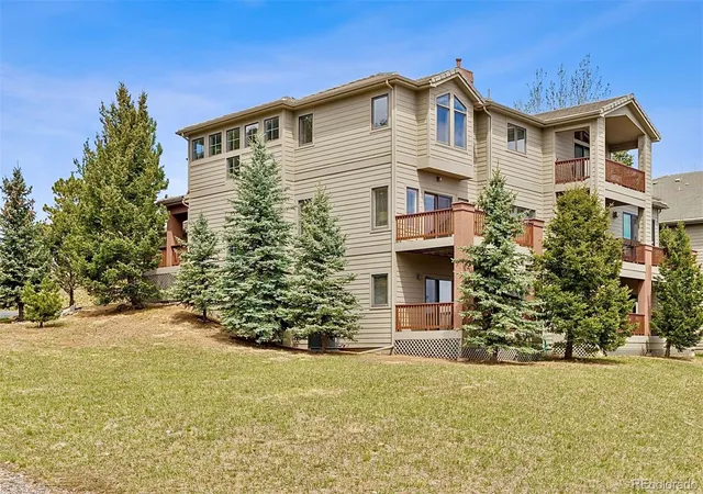 3rd image of 593 Ridgeside Dr, Golden, CO 80401 | MLS# 9289236