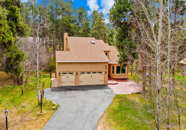 Photo 2 of Sale Pending at 19405 Misty Morning Dr, Monument, CO 80132 | MLS# 2315683 | Listing updated on 2026-08-28