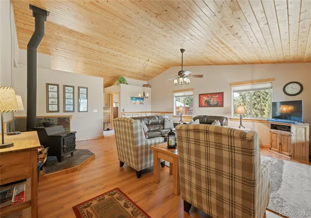 Homes for sale in Hartsel, CO | 1948 Wagon Wheel Rd, Hartsel, CO 80449 | MLS# 4344155