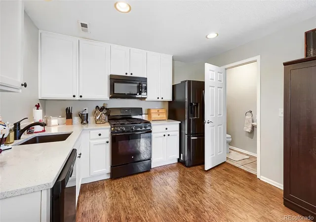 4th image of 7846 S Kittredge Cir, Englewood, CO 80112 | MLS# 5909367