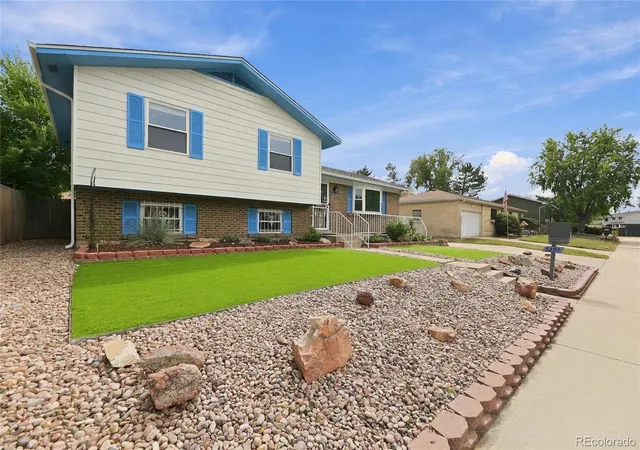 Photo 3 of Single family home for sale at 5292 Scranton St, Denver, CO 80239 | MLS# 9336695 | Listing updated on 2026-09-20