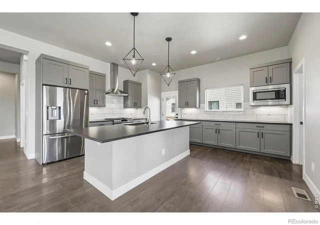 3rd image of 5197 School House Dr, Timnath, CO 80547 | MLS# IR1057118