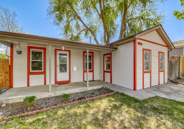 Homes for sale in Englewood, CO | 4218 S Cherokee St, Englewood, CO 80110 | MLS# 8262711