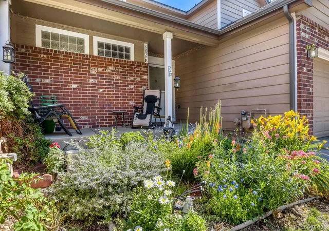 2nd image of 6839 S Webster St #E, Littleton, CO 80128 | MLS# 2706258