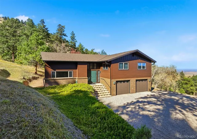 Photo 2 of Single family home for sale at 9287 Ute Dr, Golden, CO 80403 | MLS# 8612405 | Listing updated on 2026-10-05