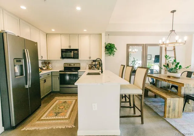 4th image of 925 N Lincoln St #4D, Denver, CO 80203 | MLS# 2854313