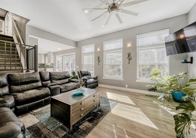 5th image of 3392 Estates Cir, Larkspur, CO 80118 | MLS# 5400225