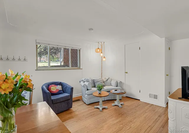 5th image of 3290 W Fairview Pl, Denver, CO 80211 | MLS# 5460536
