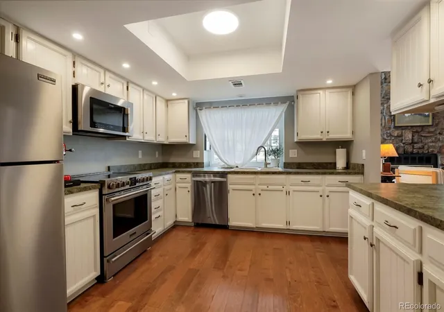 5th image of 12502 E Evans Cir, Aurora, CO 80014