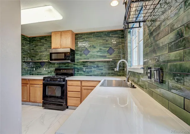 Photo 2 of Townhouse for sale at 7582 S Sicily Way, Aurora, CO 80016 | MLS# 4461346 | Listing updated on 2026-09-19