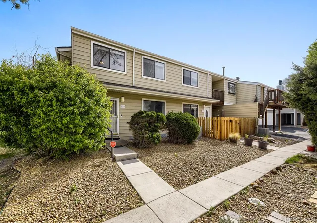 2nd image of 6720 E Mississippi Ave #B, Denver, CO 80224 | MLS# 8231733